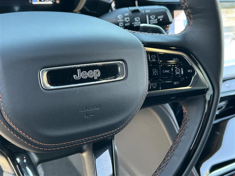 Jeep Grand Cherokee L Summit 4WD 2026