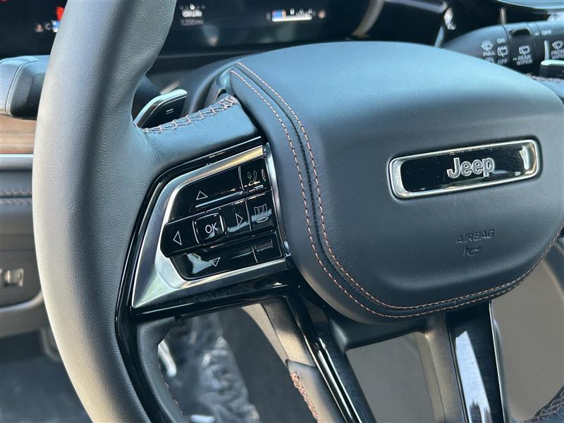 Jeep Grand Cherokee L Summit 4WD 2026