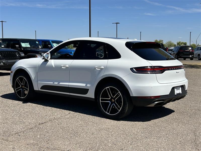 Porsche Macan Base 2021