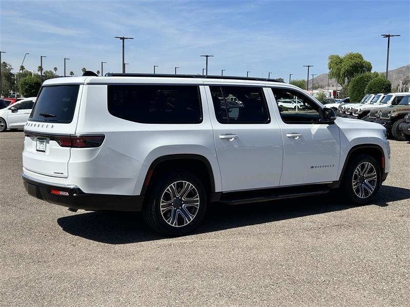 Jeep Wagoneer Series II 2024