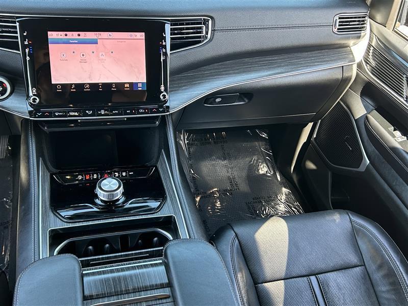 Jeep Wagoneer Series II 2024