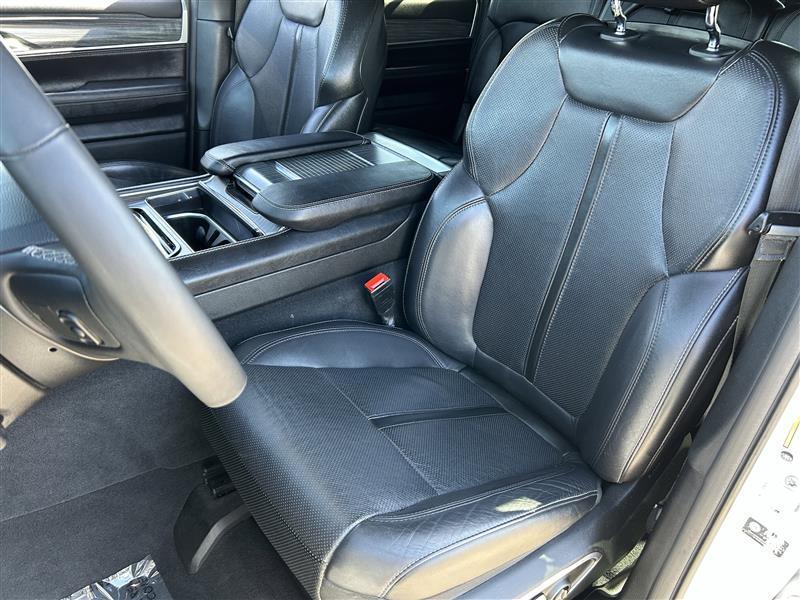 Jeep Wagoneer Series II 2024