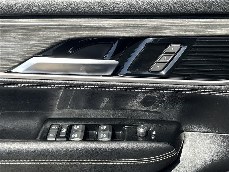 Jeep Wagoneer Series II 2024