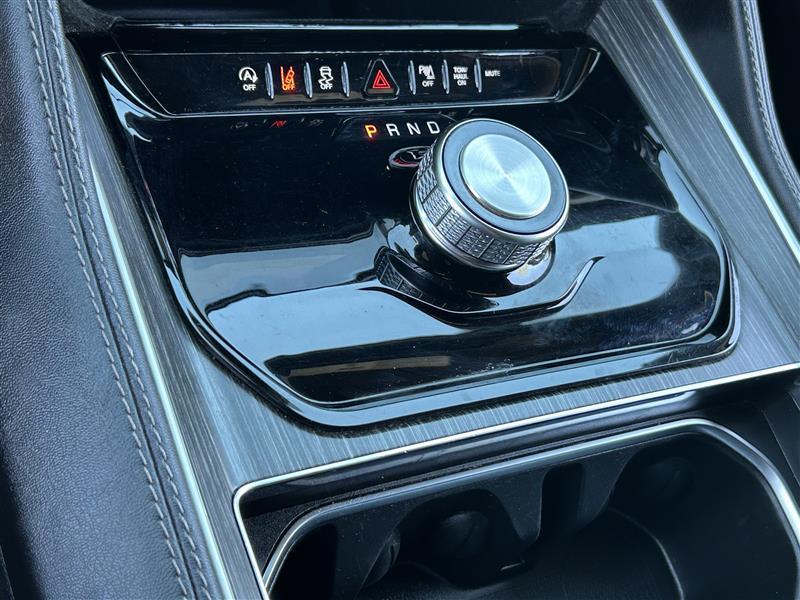 Jeep Wagoneer Series II 2024