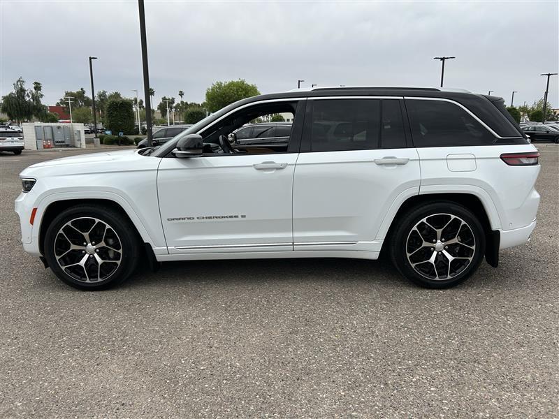 Jeep Grand Cherokee Summit 4WD 2022