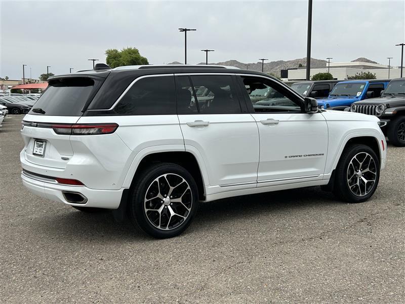 Jeep Grand Cherokee Summit 4WD 2022