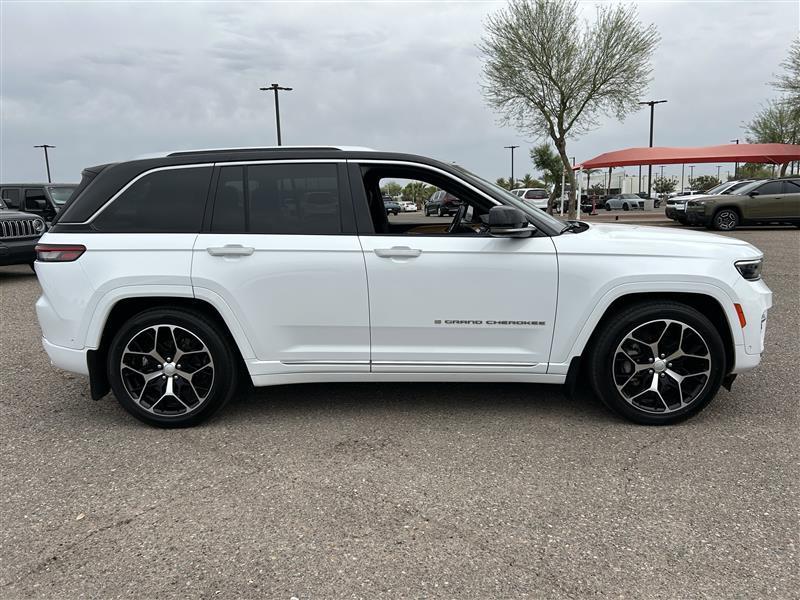 Jeep Grand Cherokee Summit 4WD 2022
