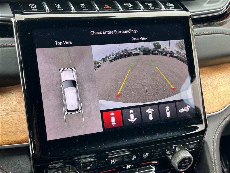 Jeep Grand Cherokee Summit 4WD 2022