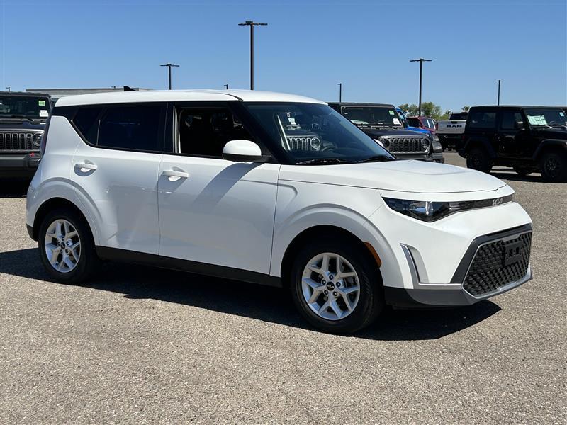 Kia Soul LX 2025
