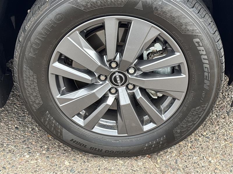 Nissan Pathfinder S 2025