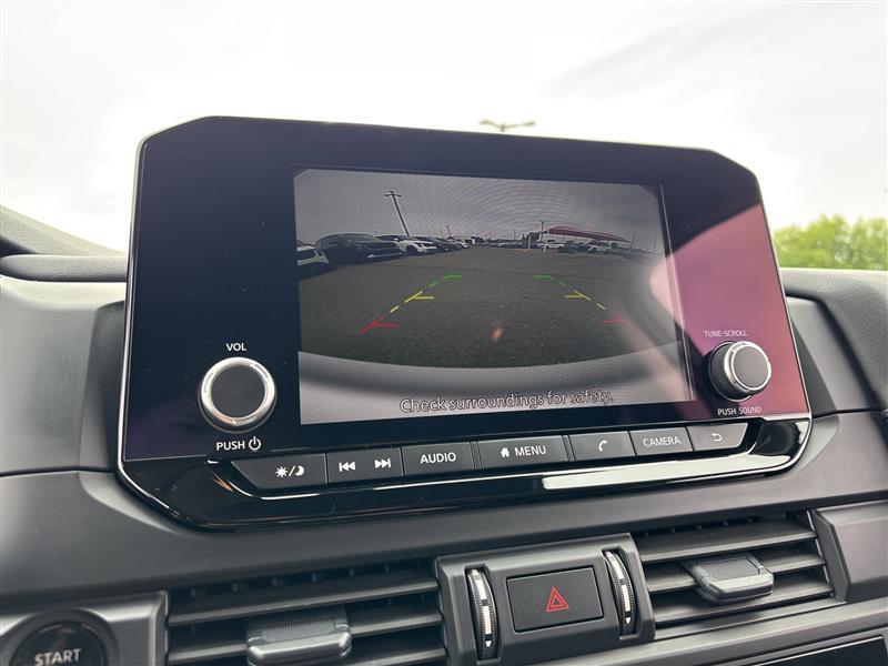 Nissan Pathfinder S 2025