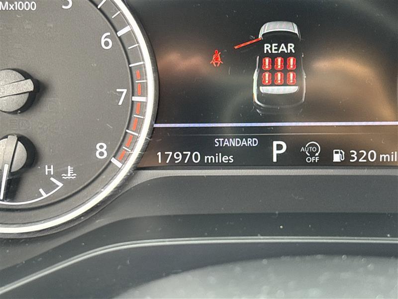 Nissan Pathfinder S 2025