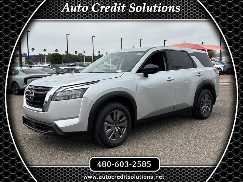 Nissan Pathfinder S 2025