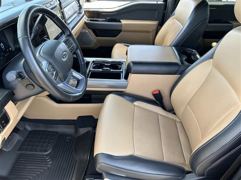 Ford F-250 SD Lariat Crew Cab 4WD 2023