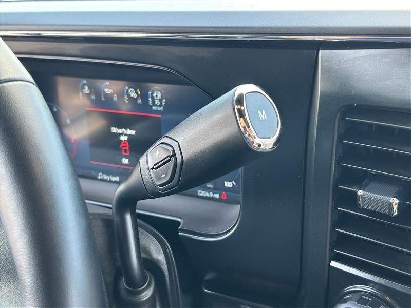 Ford F-250 SD Lariat Crew Cab 4WD 2023