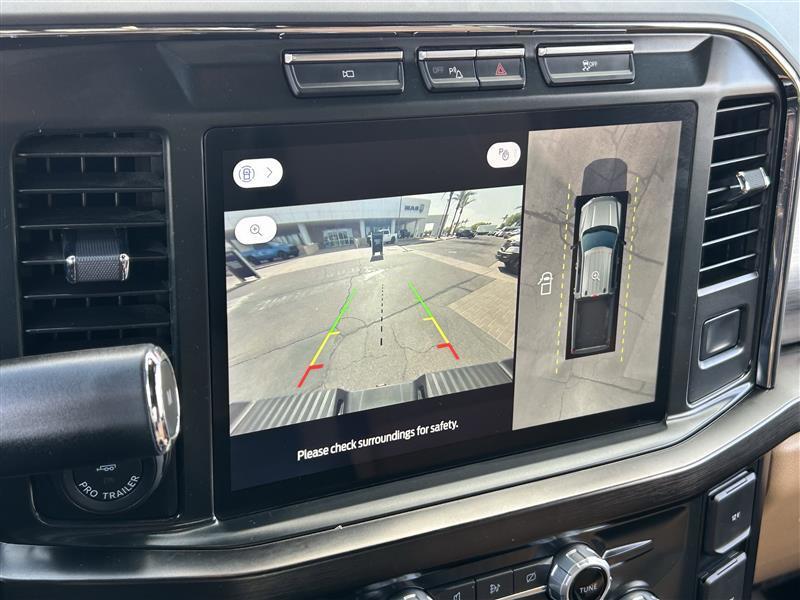 Ford F-250 SD Lariat Crew Cab 4WD 2023