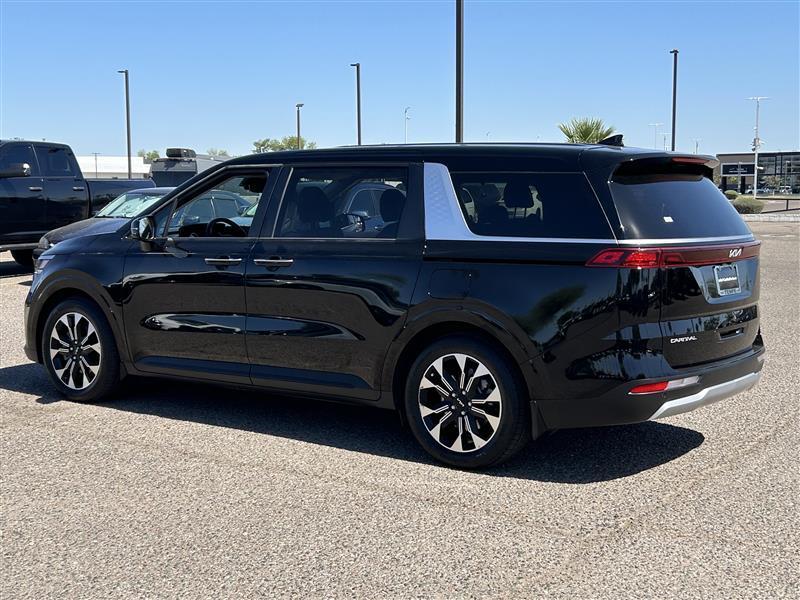 Kia Carnival EX 2024