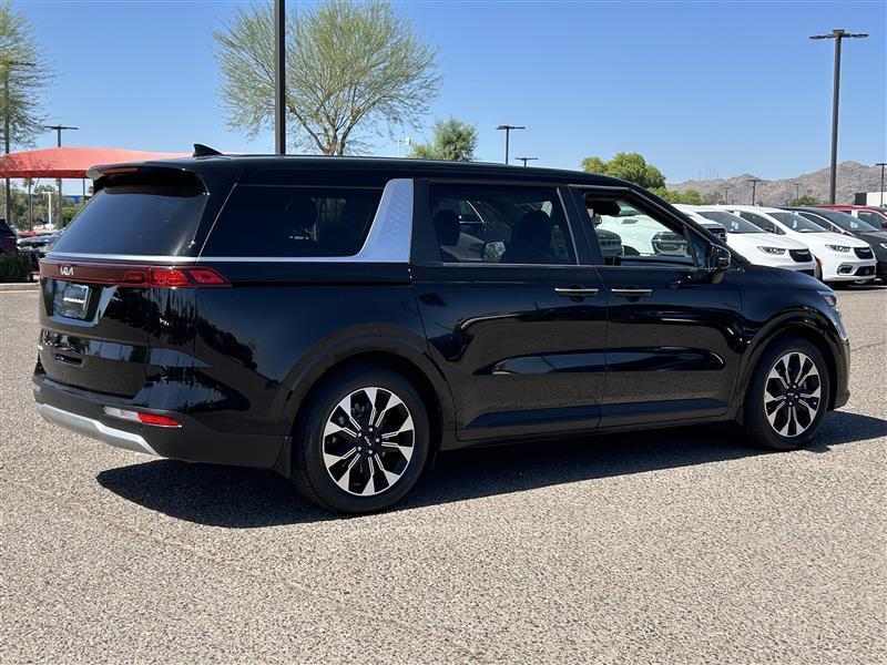 Kia Carnival EX 2024