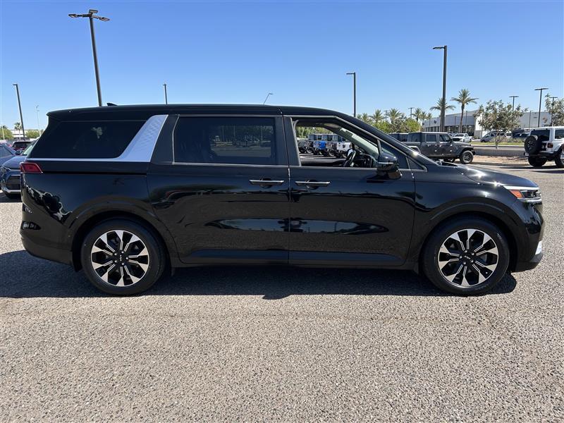 Kia Carnival EX 2024