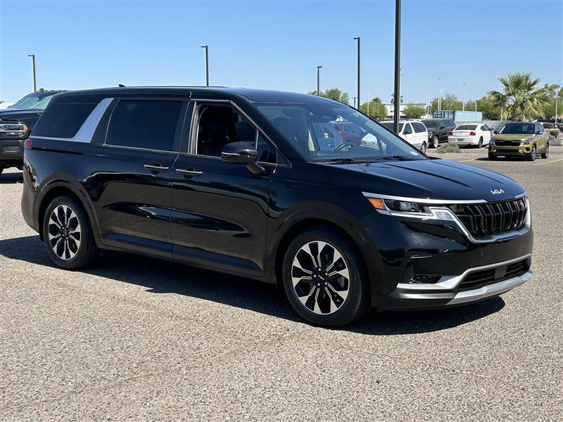 Kia Carnival EX 2024