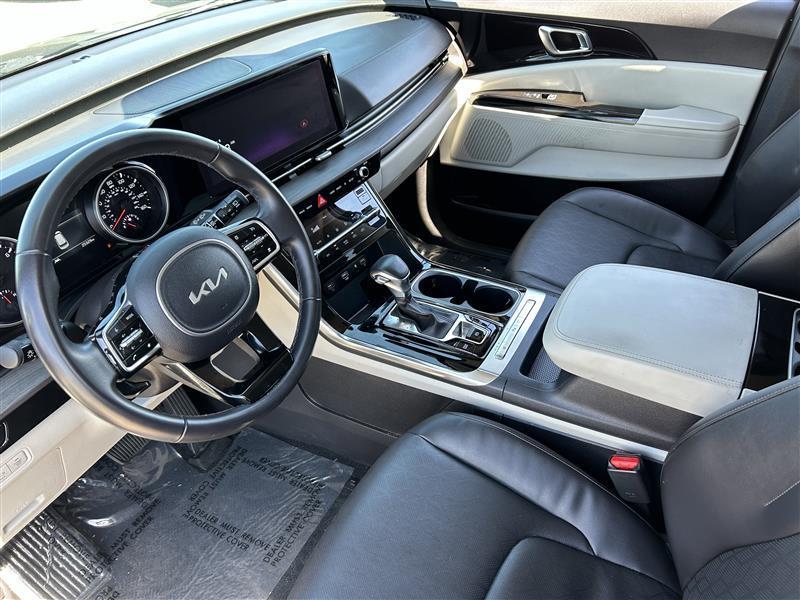 Kia Carnival EX 2024