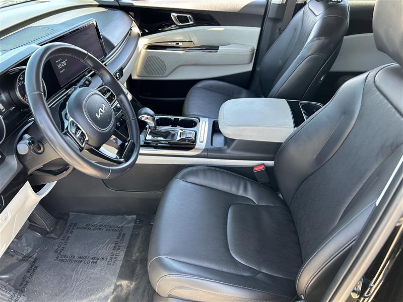 Kia Carnival EX 2024