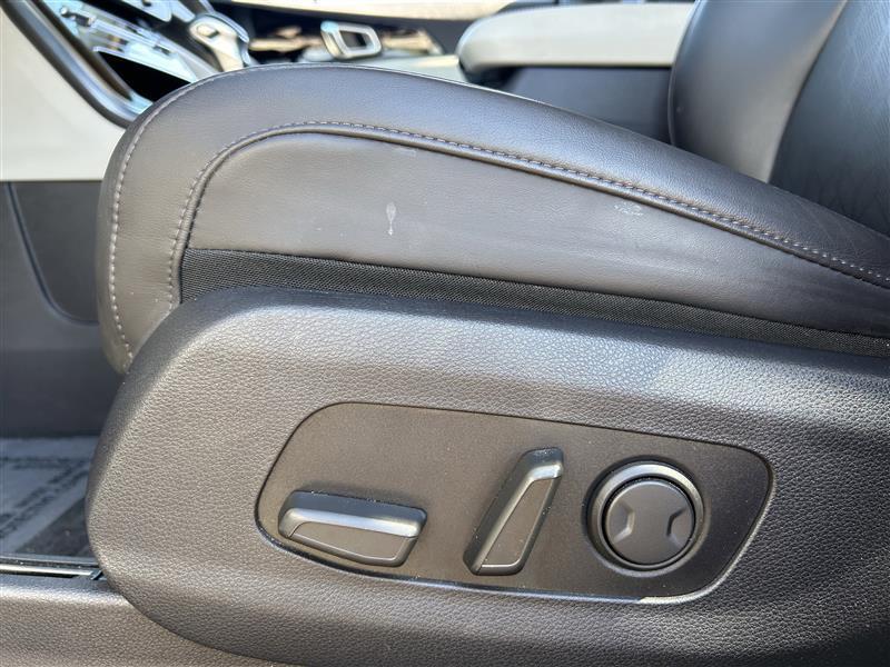 Kia Carnival EX 2024