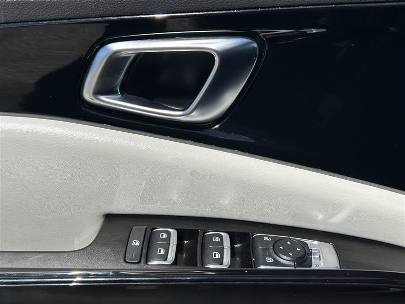 Kia Carnival EX 2024