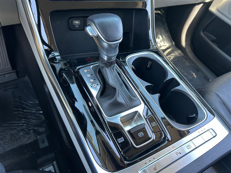 Kia Carnival EX 2024