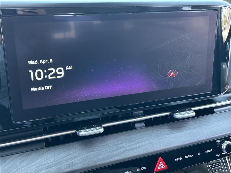 Kia Carnival EX 2024