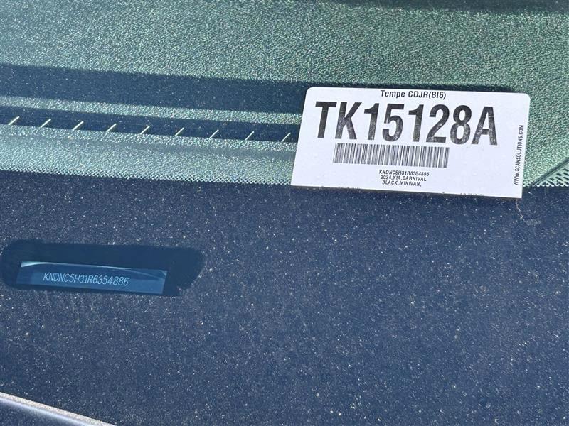 Kia Carnival EX 2024