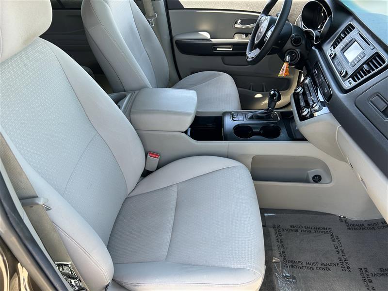 Kia Sedona LX 2016