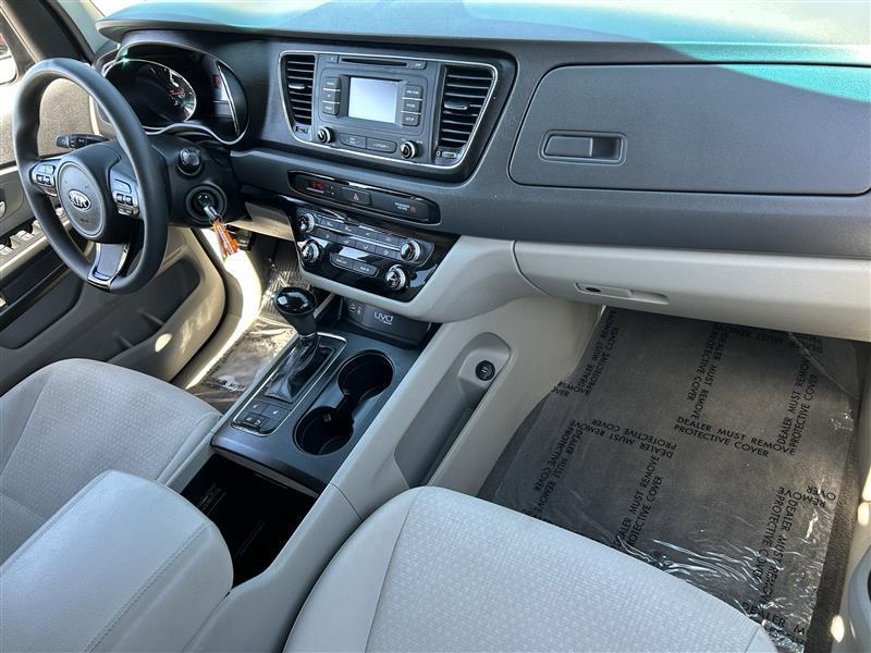 Kia Sedona LX 2016