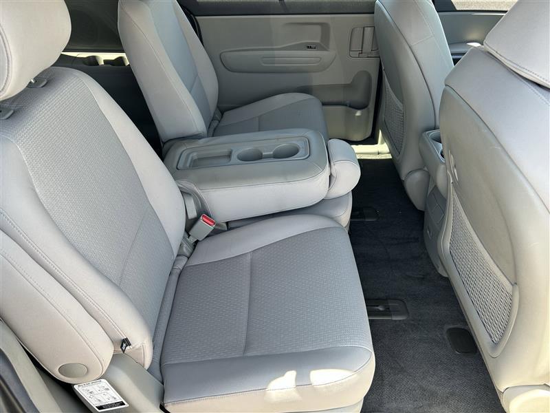 Kia Sedona LX 2016