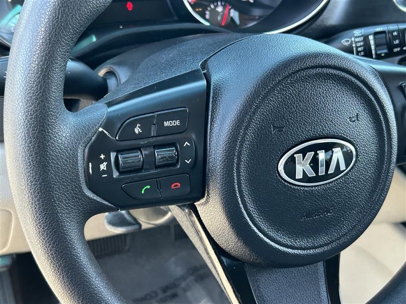 Kia Sedona LX 2016