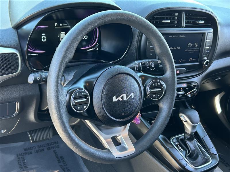 Kia Soul LX 2025