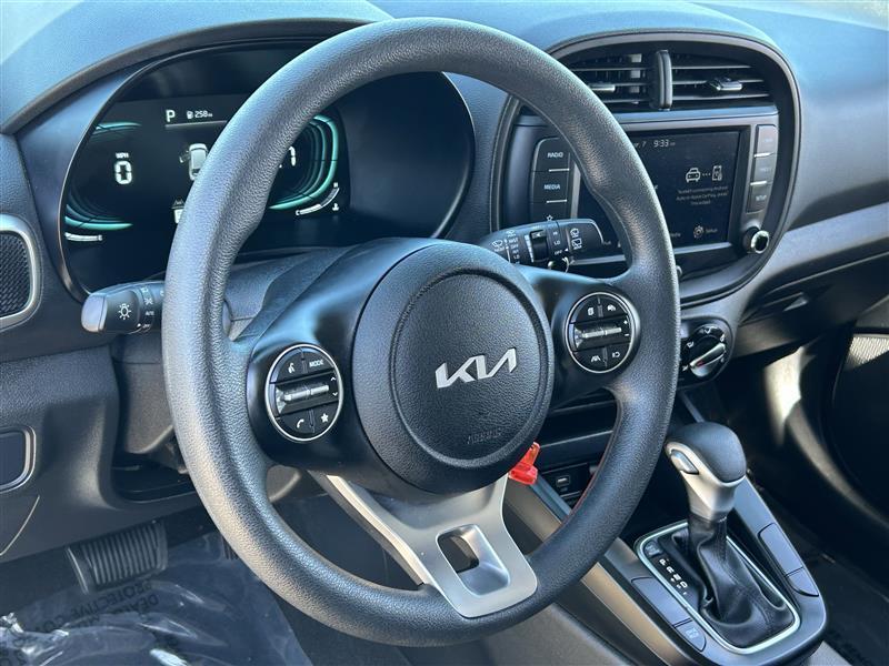 Kia Soul LX 2025