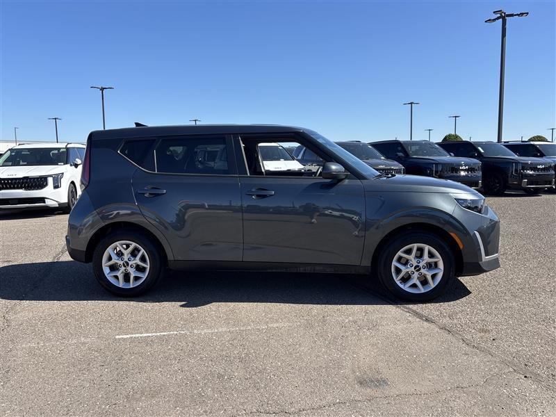 Kia Soul LX 2025