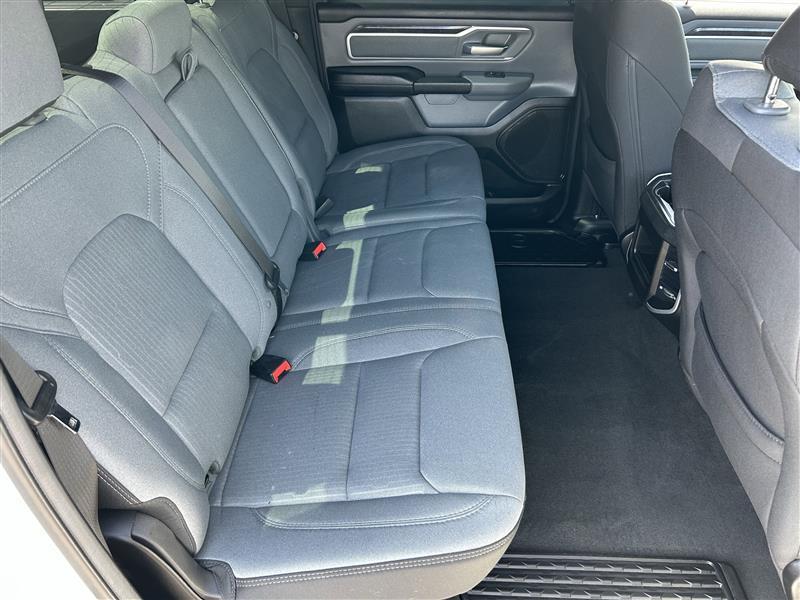 RAM 1500 Big Horn Crew Cab SWB 4WD 2023