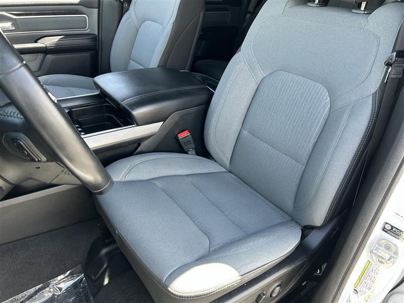 RAM 1500 Big Horn Crew Cab SWB 4WD 2023