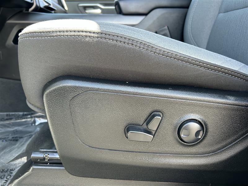 RAM 1500 Big Horn Crew Cab SWB 4WD 2023