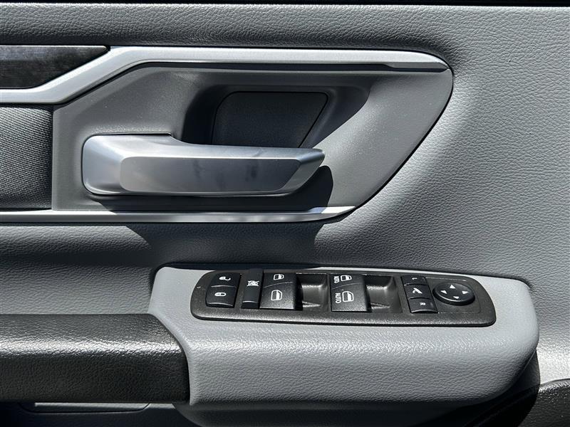 RAM 1500 Big Horn Crew Cab SWB 4WD 2023
