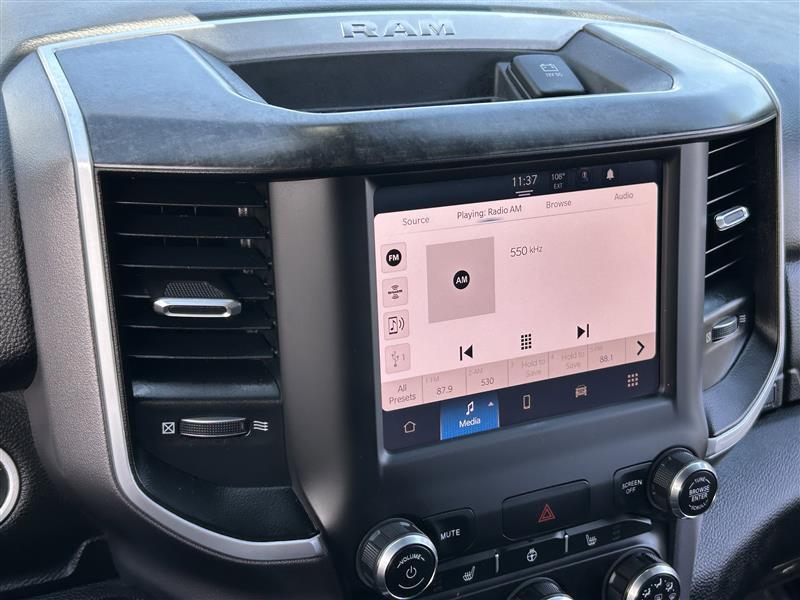 RAM 1500 Big Horn Crew Cab SWB 4WD 2023