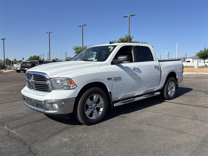 RAM 1500 SLT Crew Cab SWB 4WD 2017