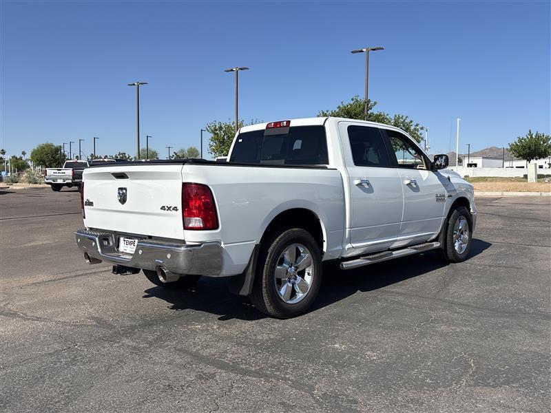 RAM 1500 SLT Crew Cab SWB 4WD 2017