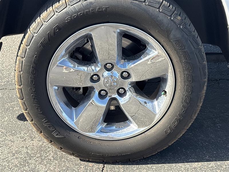 RAM 1500 SLT Crew Cab SWB 4WD 2017