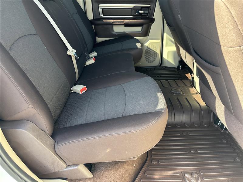 RAM 1500 SLT Crew Cab SWB 4WD 2017