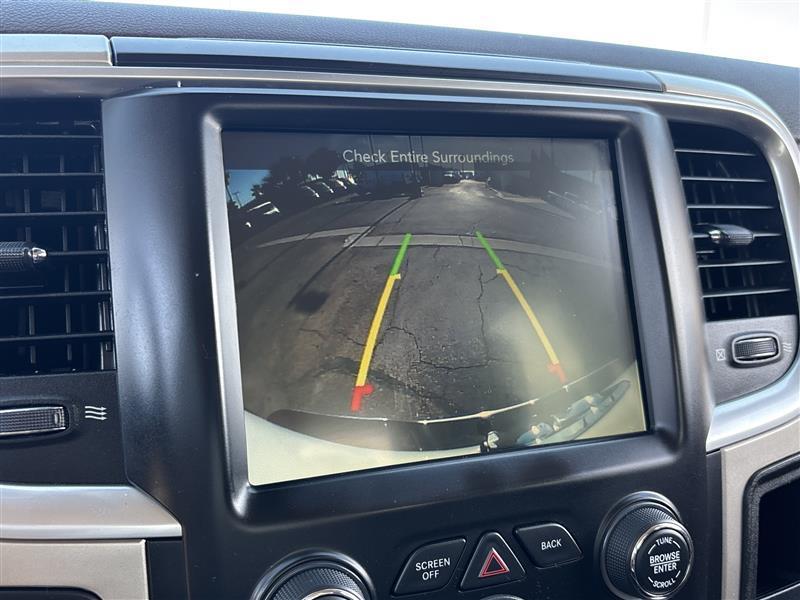 RAM 1500 SLT Crew Cab SWB 4WD 2017