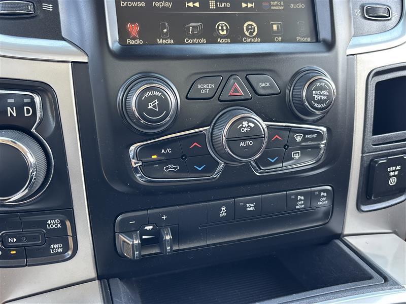 RAM 1500 SLT Crew Cab SWB 4WD 2017