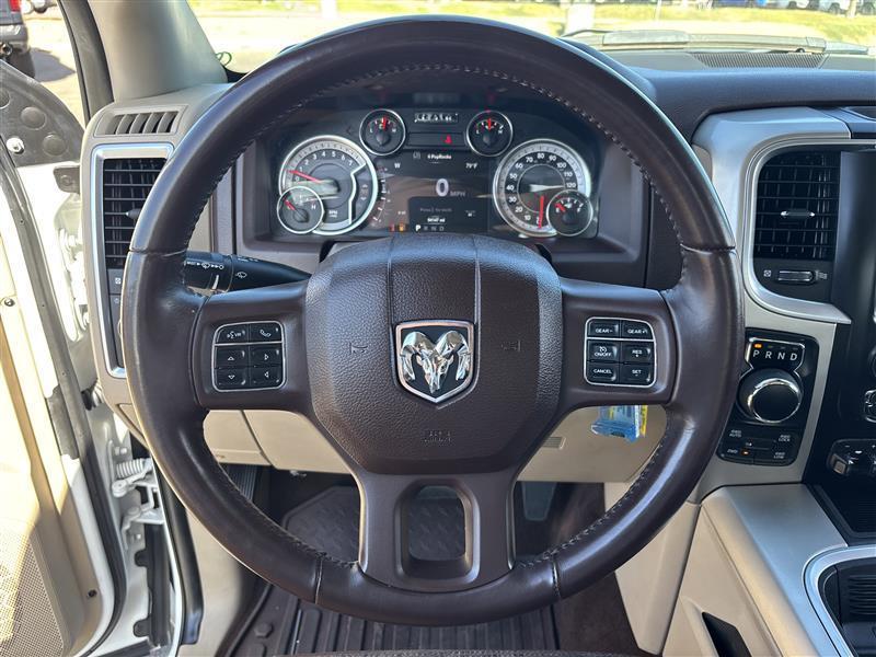 RAM 1500 SLT Crew Cab SWB 4WD 2017